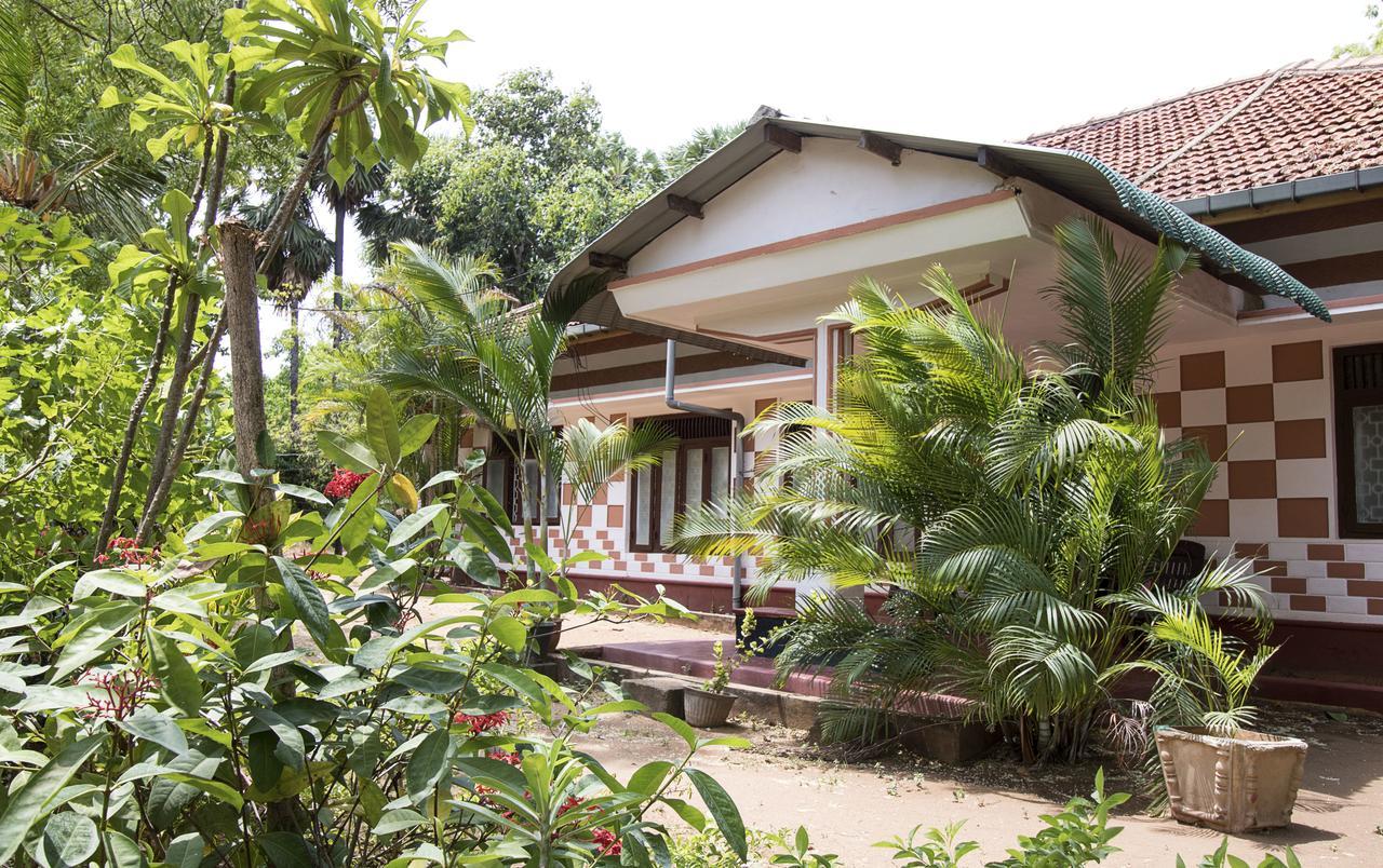 Neem Beach House Trincomalee Buitenkant foto