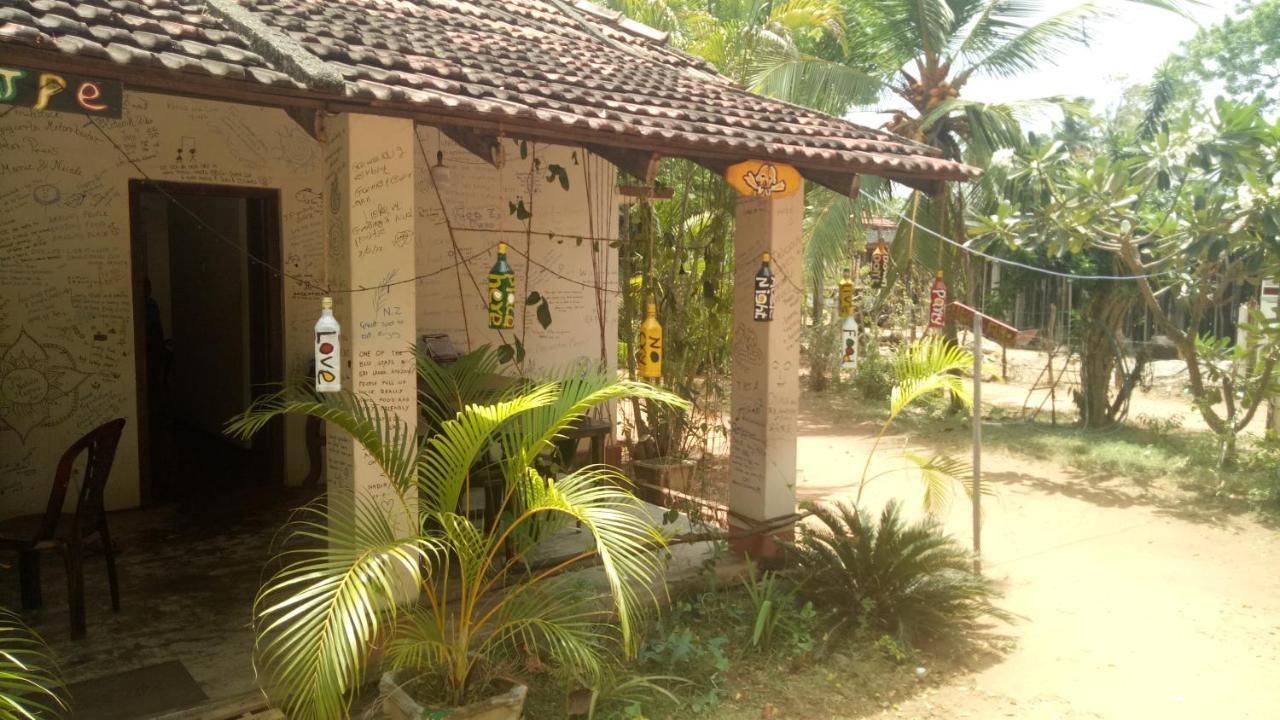 Neem Beach House Trincomalee Buitenkant foto